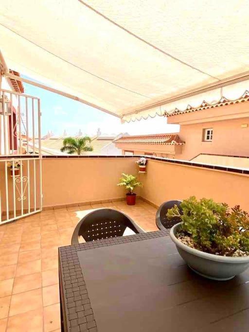 Confortable Y Centrico Los Cristianos  Kültér fotó
